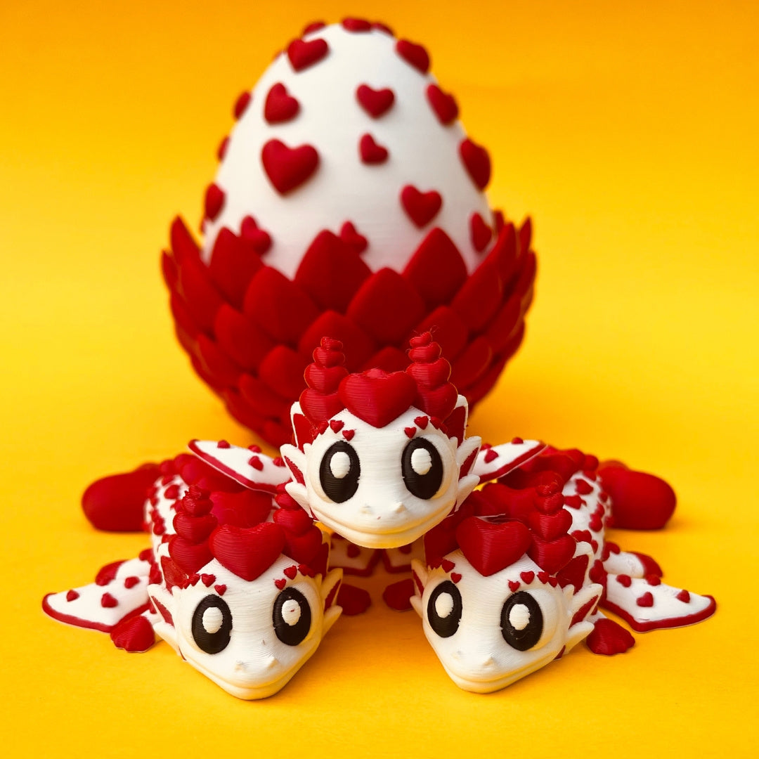 Heart Dragon & Egg – Liebevolle Drachenfigur mit Herzdetails