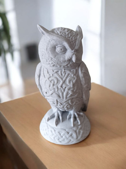 Celtic Owl Sculpture – 3D-gedruckte Eulenfigur mit keltischen Ornamenten