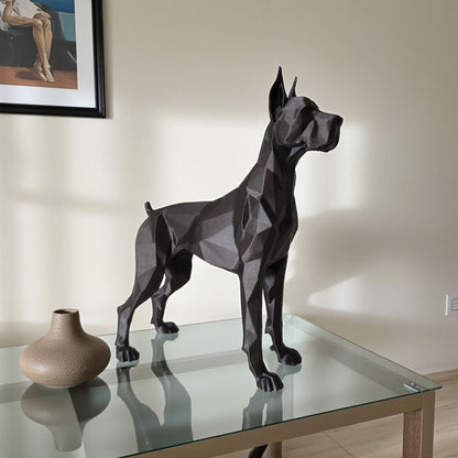 Low Poly Great Dane – Elegante 3D-gedruckte Skulptur im polygonalen Design