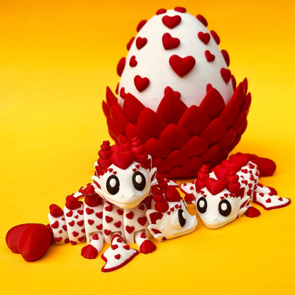 Heart Dragon & Egg – Liebevolle Drachenfigur mit Herzdetails