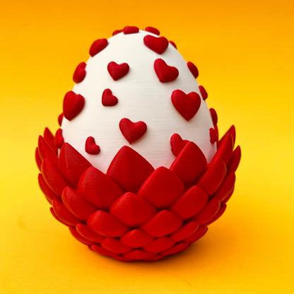 Heart Dragon & Egg – Liebevolle Drachenfigur mit Herzdetails