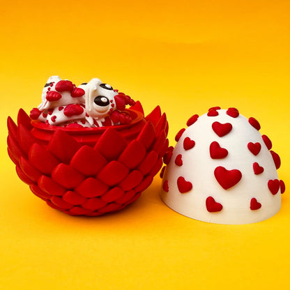 Heart Dragon & Egg – Liebevolle Drachenfigur mit Herzdetails