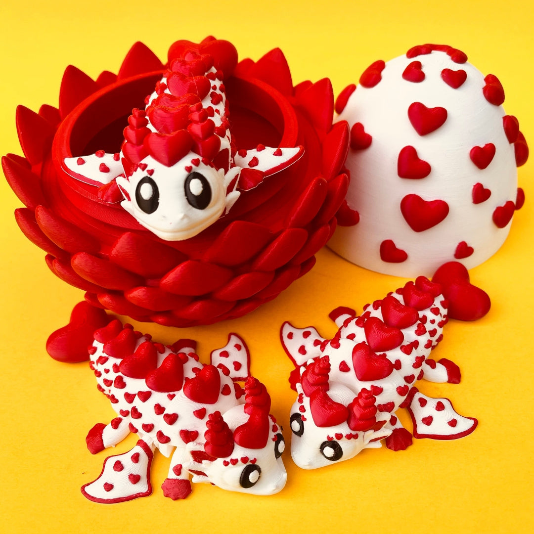 Heart Dragon & Egg – Liebevolle Drachenfigur mit Herzdetails