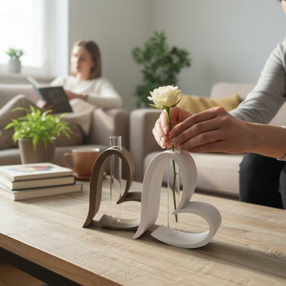 Heart Loop Vase – Romantische Design-Vase für Reagenzgläser